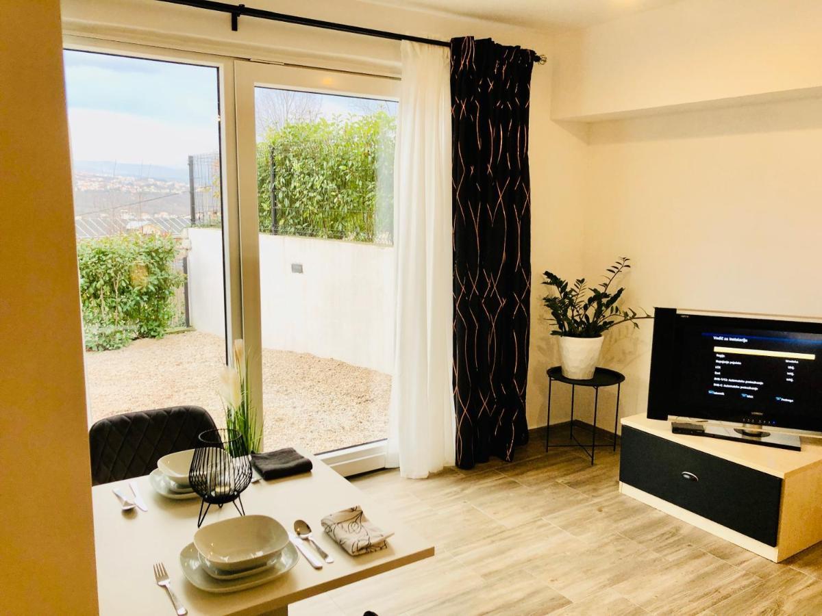 Apartma For2 In *