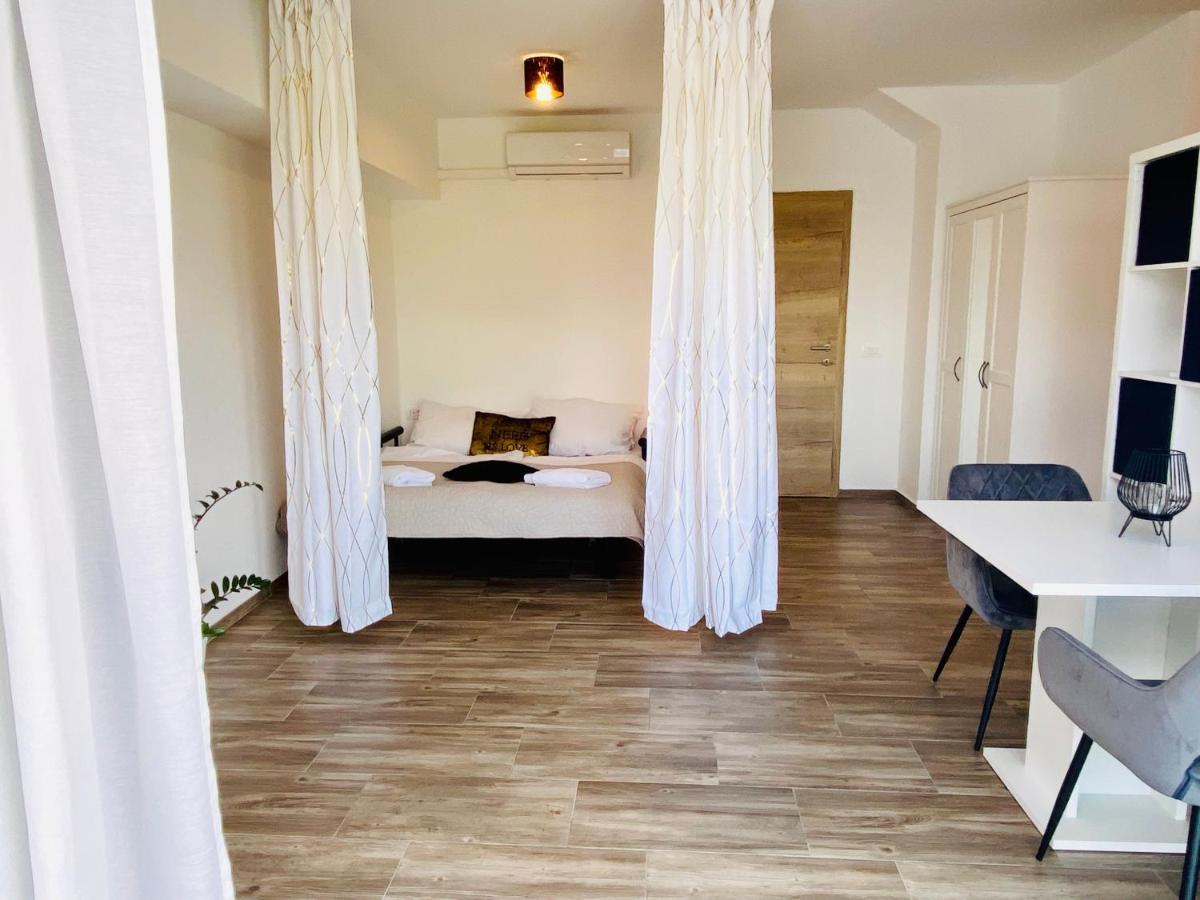 Apartma For2 In